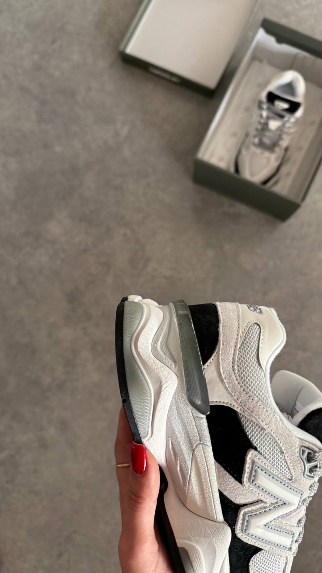 New Balance 9060 “Grey Jet Black”