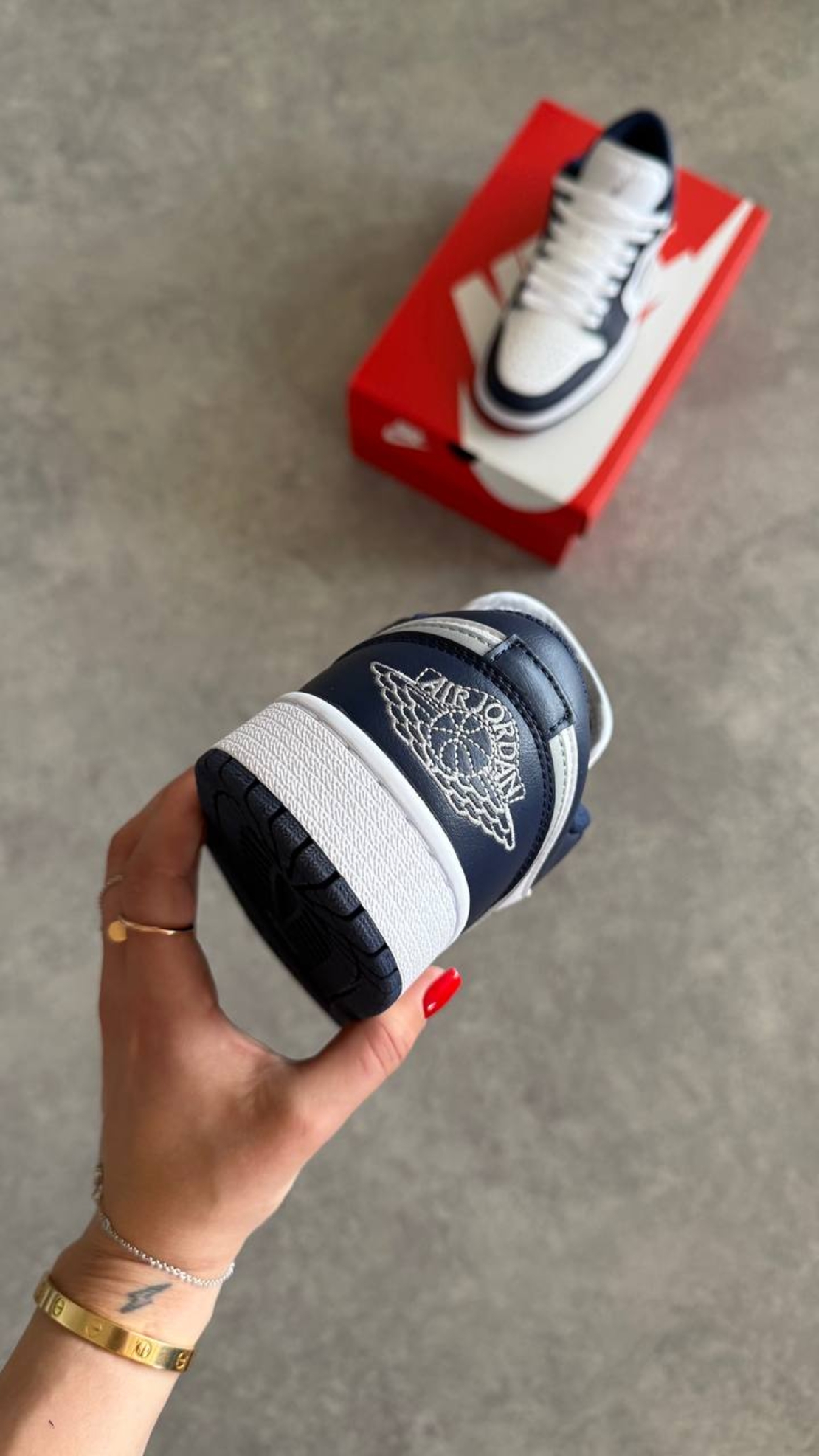 Air Jordan 1 Low “Midnight Navy”