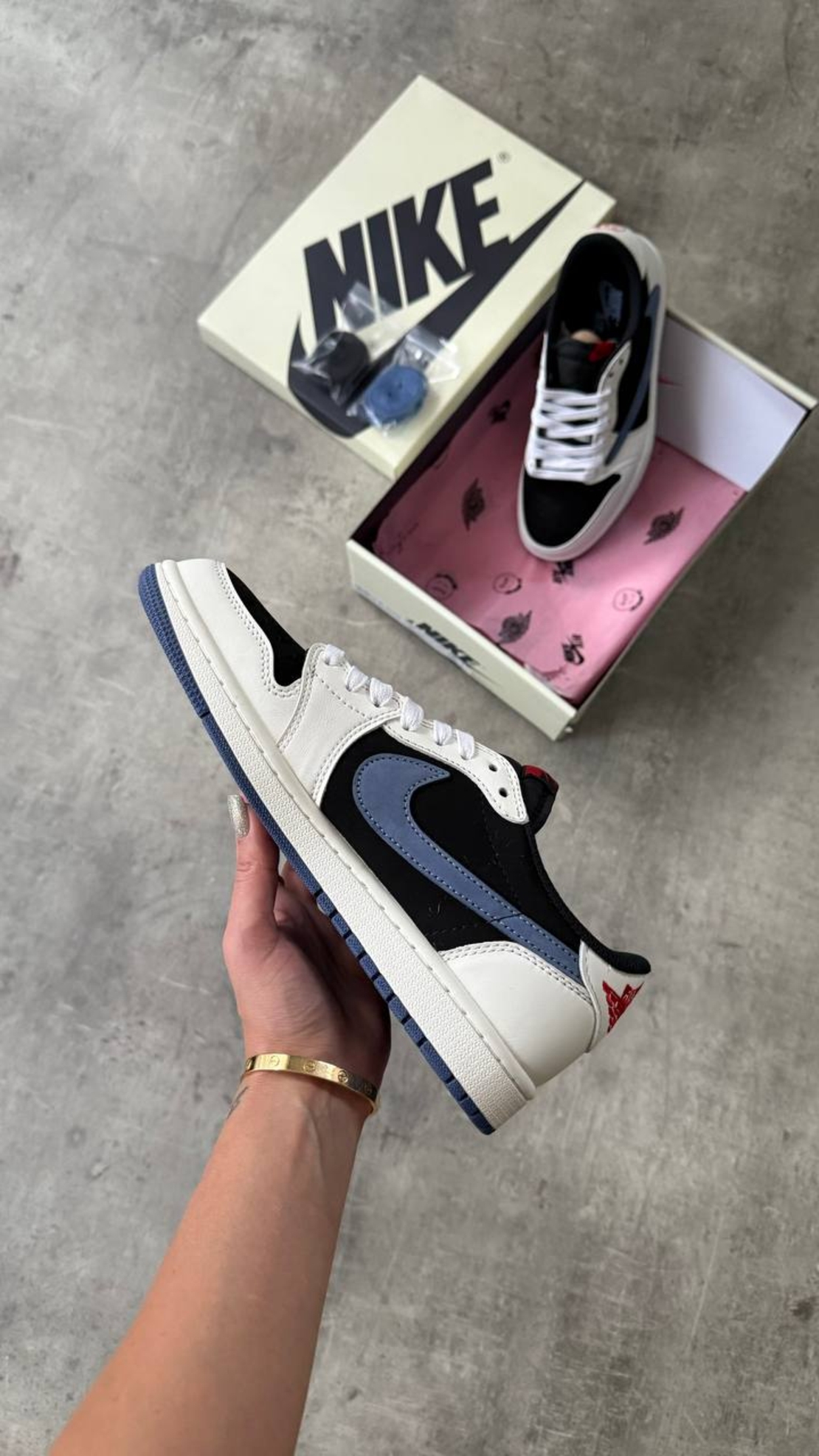 Travis Scott X Air Jordan 1 Retro Low “Blue”