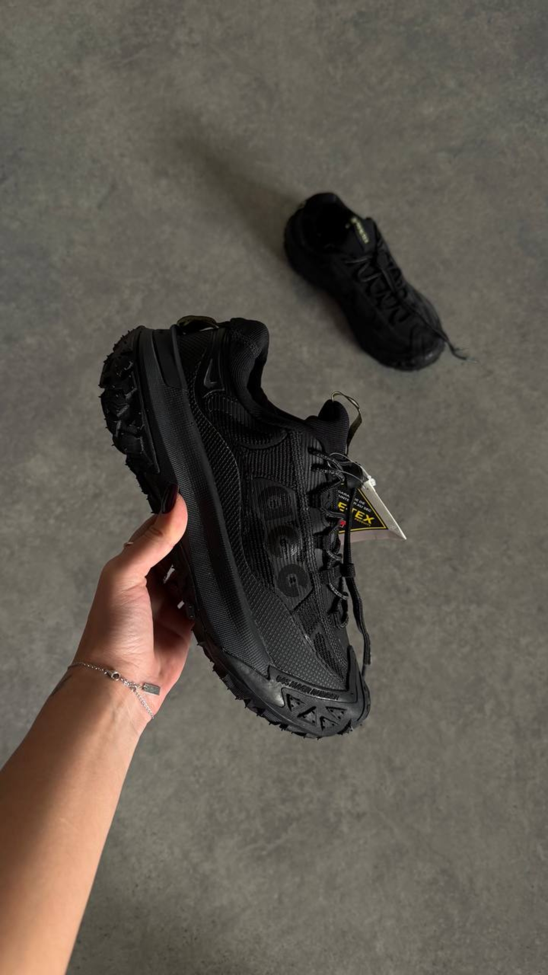 ACG MOUNTAIN FLY 2 LOW  “Gore-Tex Black”
