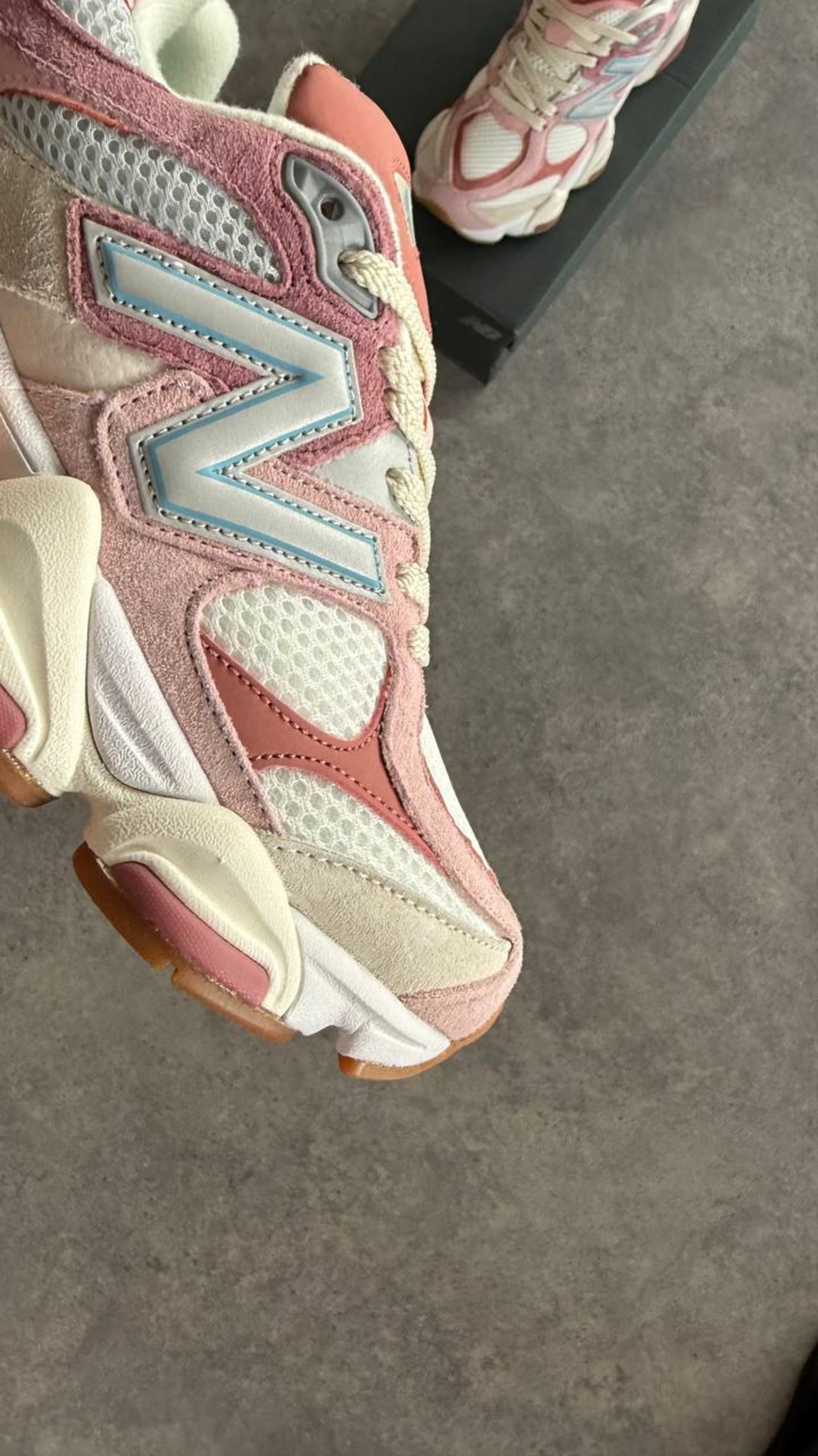 New Balance 9060 “Rose Pink”