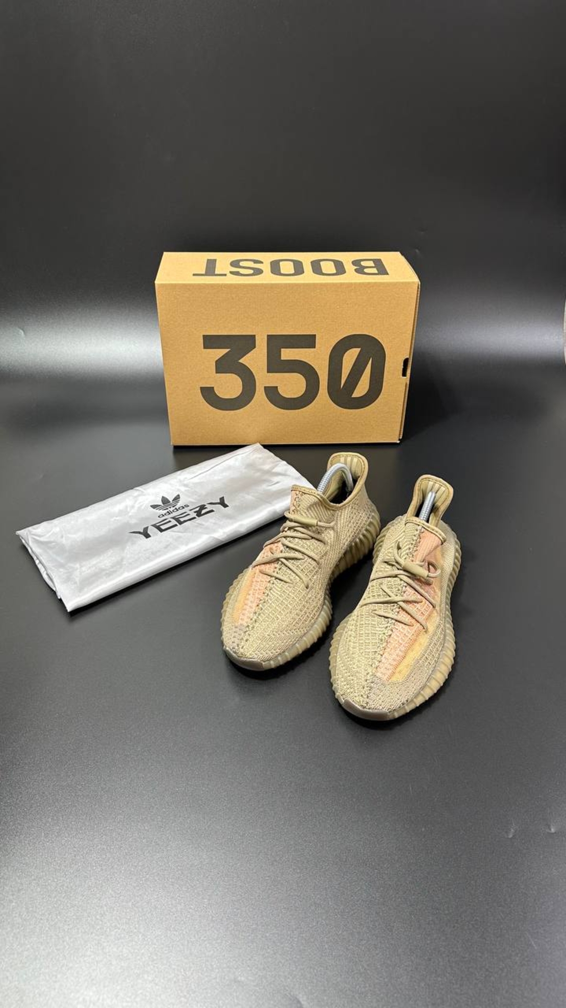 Adidas Yeezy Boost 350 V2 