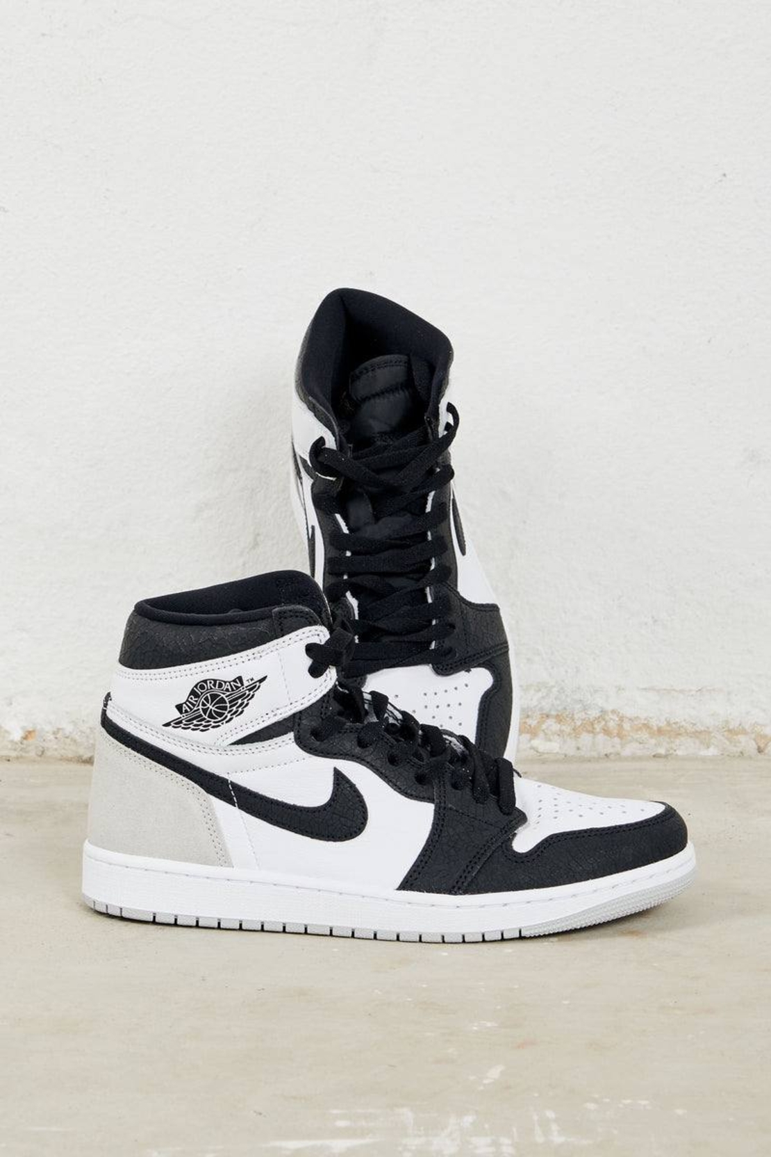 Air Jordan 1 Retro High OG “Stage Haze”