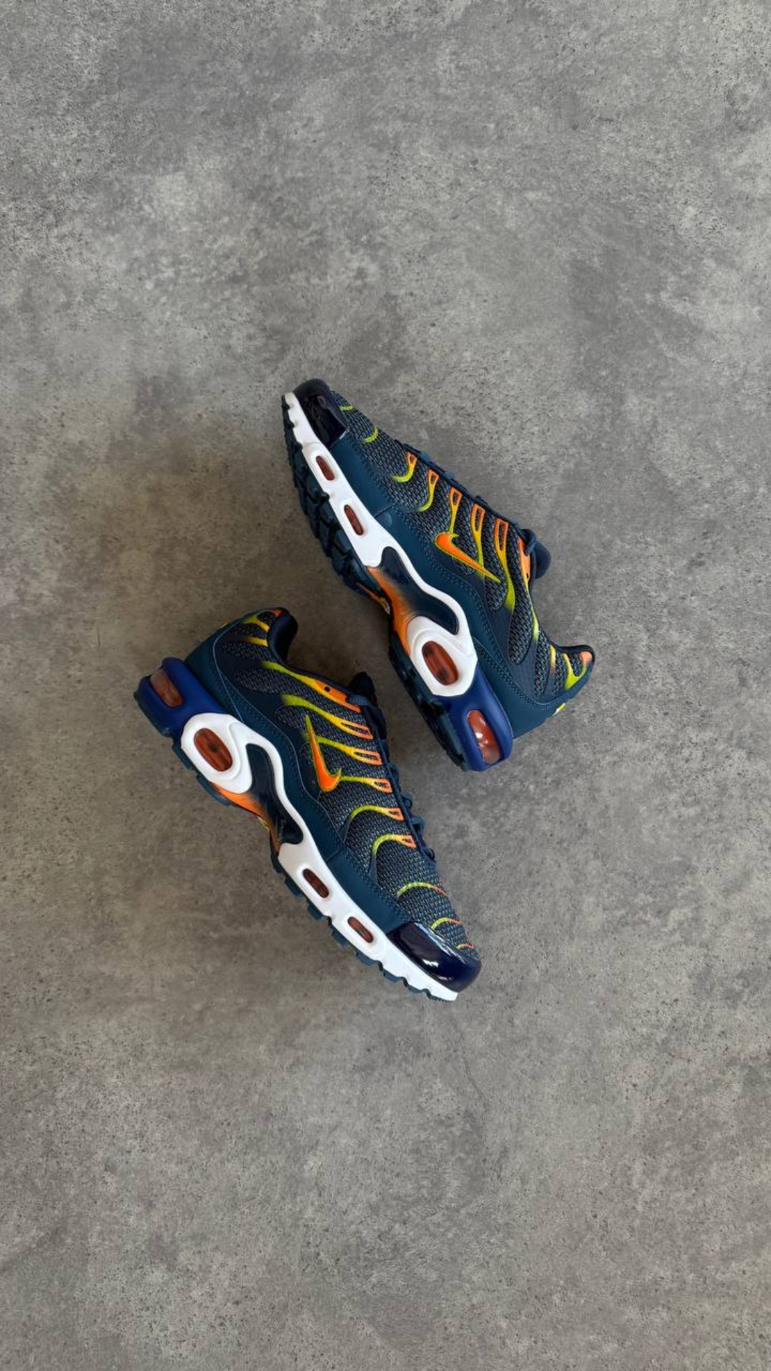 Nike Air Max Plus “Blue Void / University Gold”
