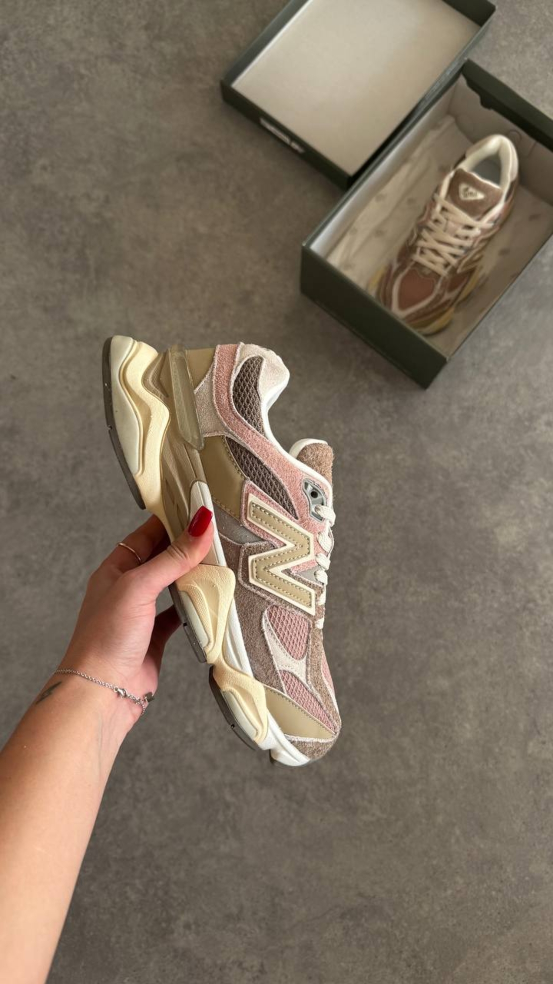 NEW BALANCE 9060 LANDSLIDE MUSHROOM