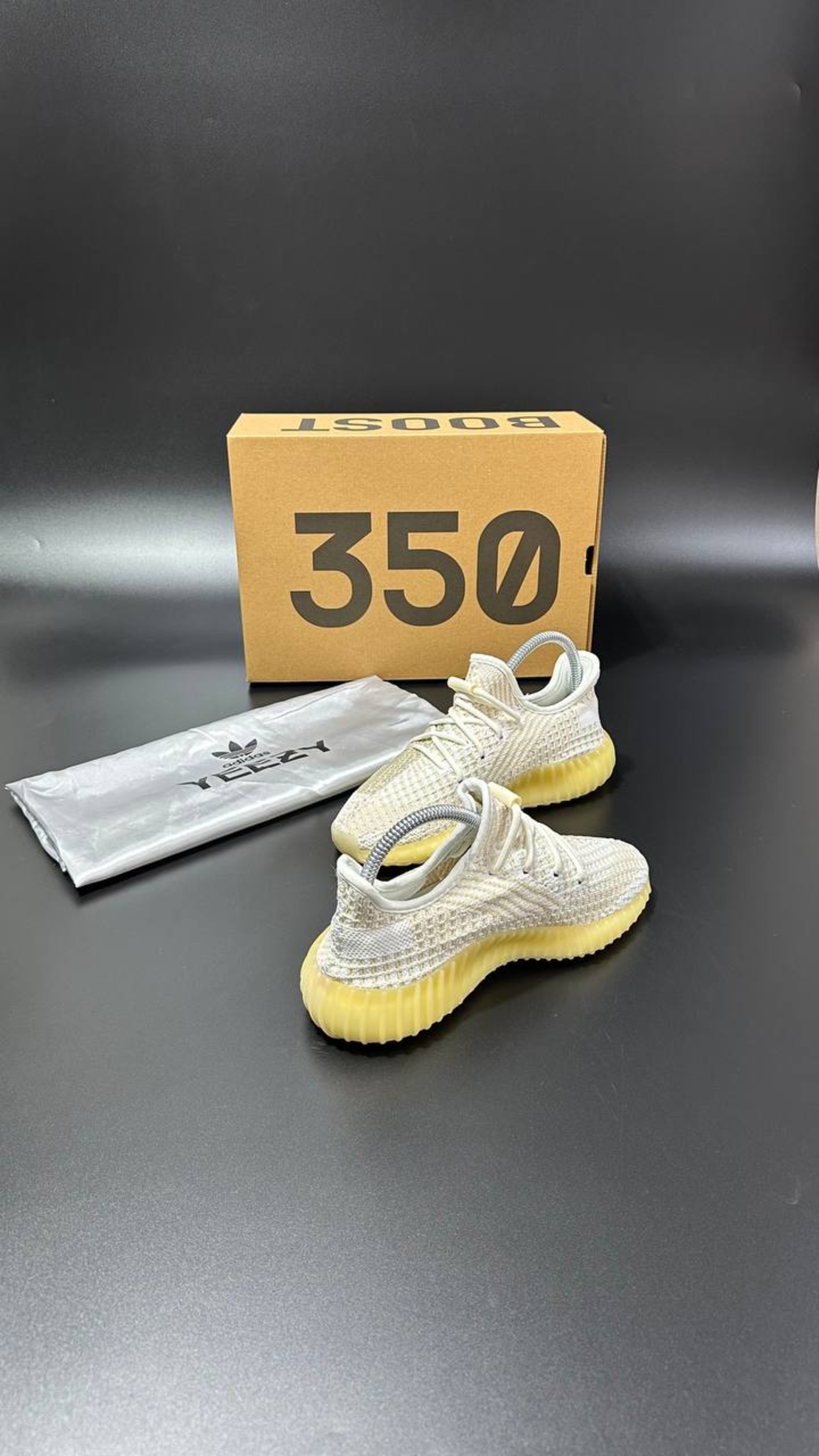Adidas Yeezy Boost 350 V2 