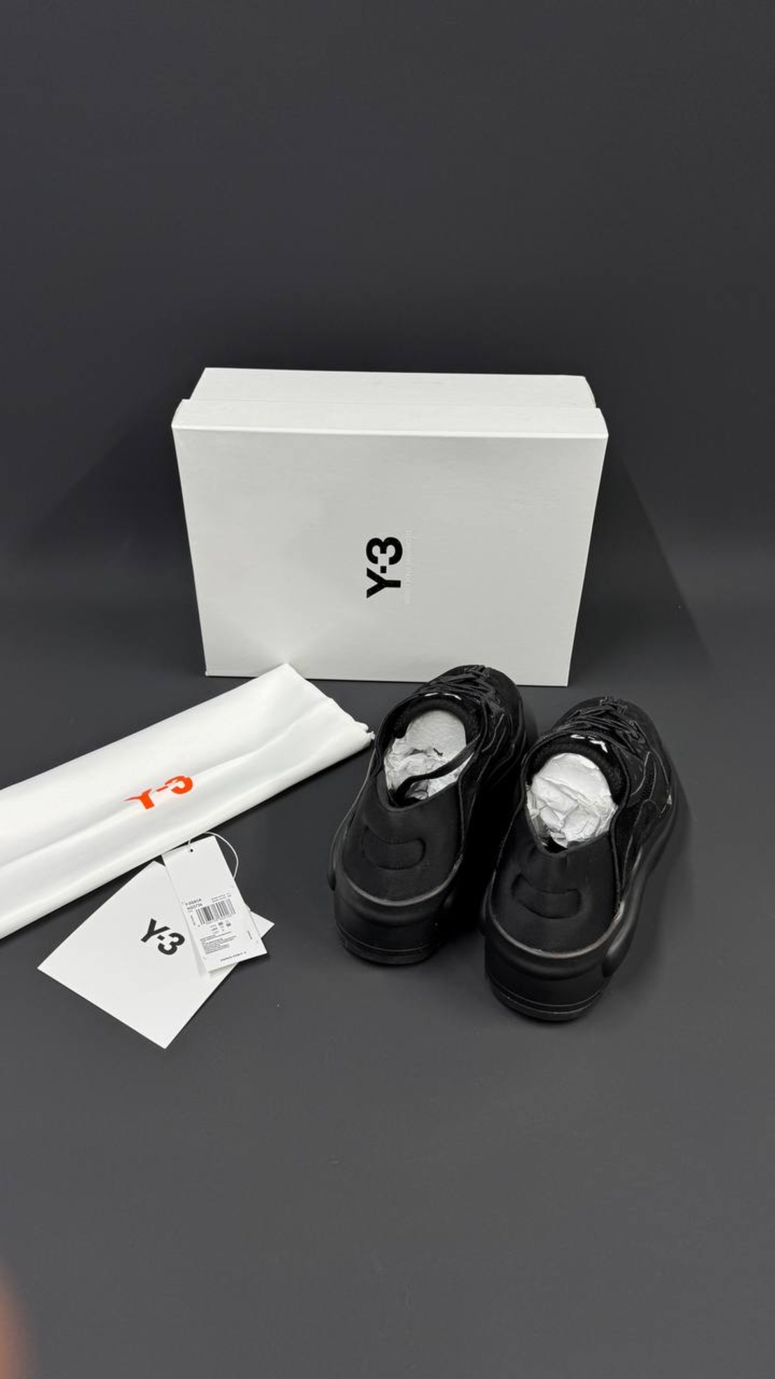 Y-3 / 3