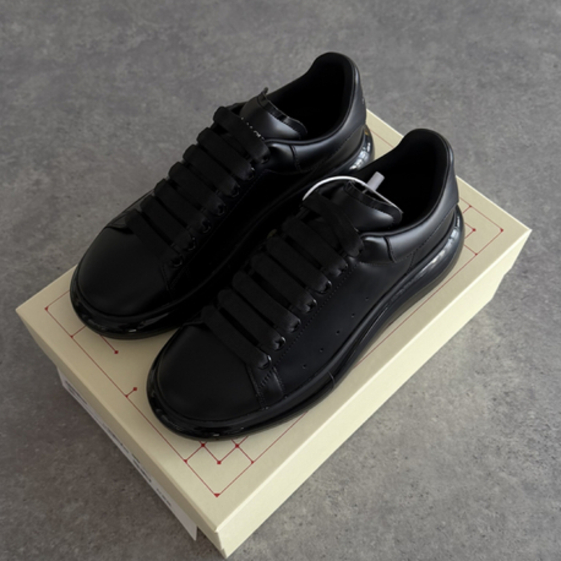 Mcqueen Black & Black “Şeffaf” Premium