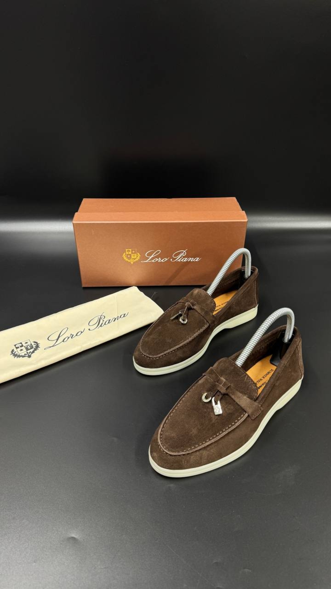 Loro Piana 6