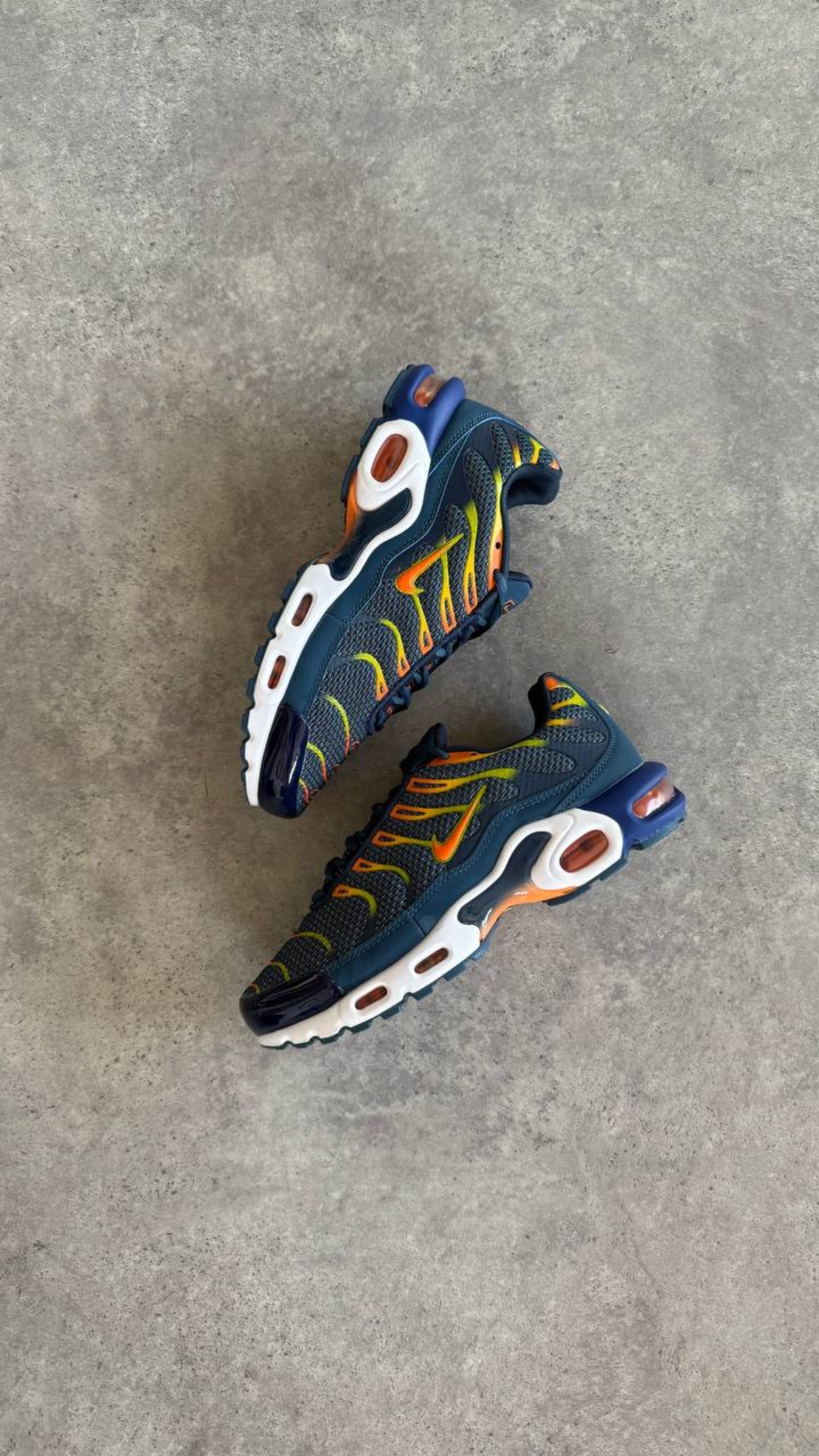 Nike Air Max Plus “Blue Void / University Gold”