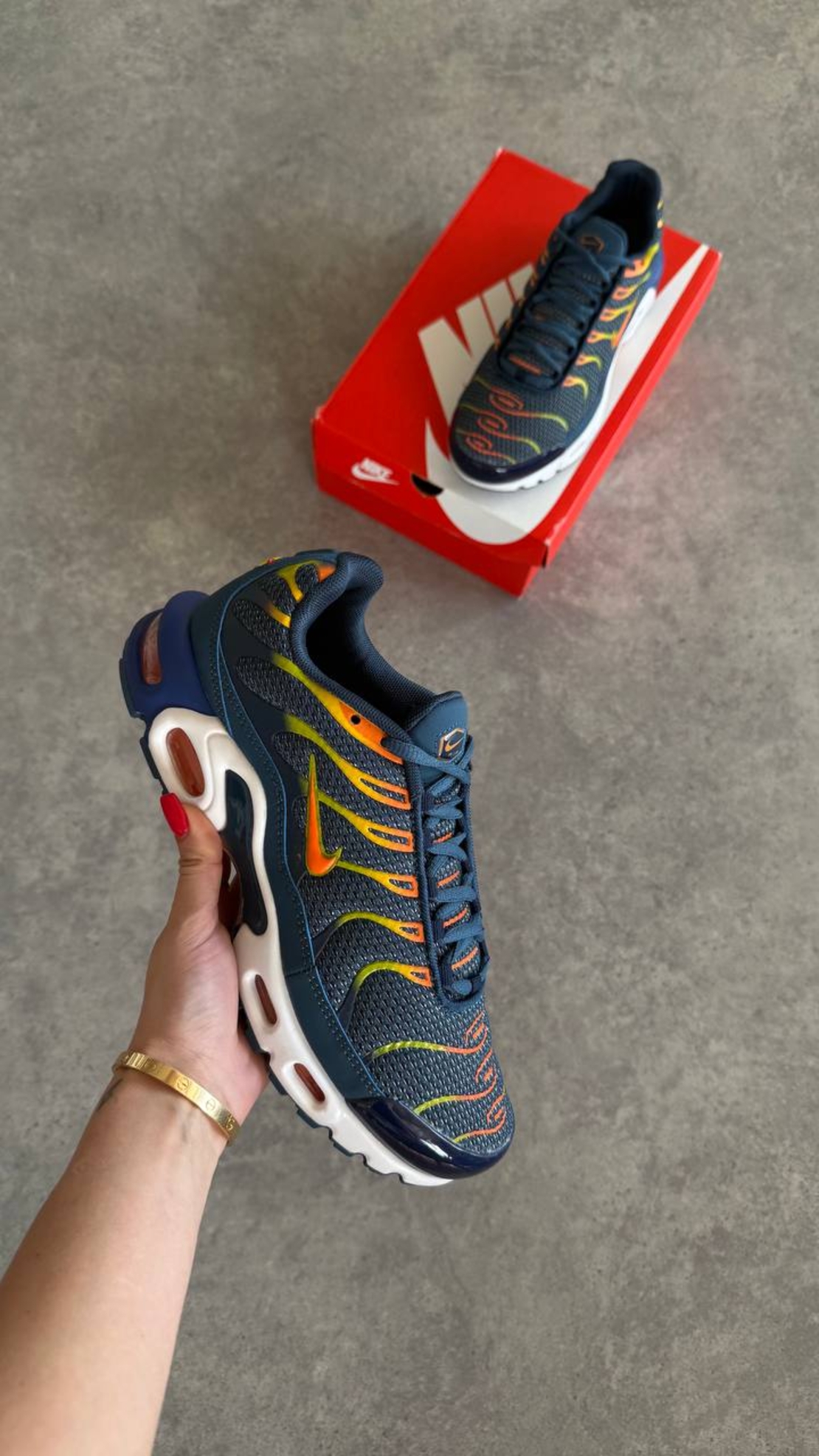 Nike Air Max Plus “Blue Void / University Gold”