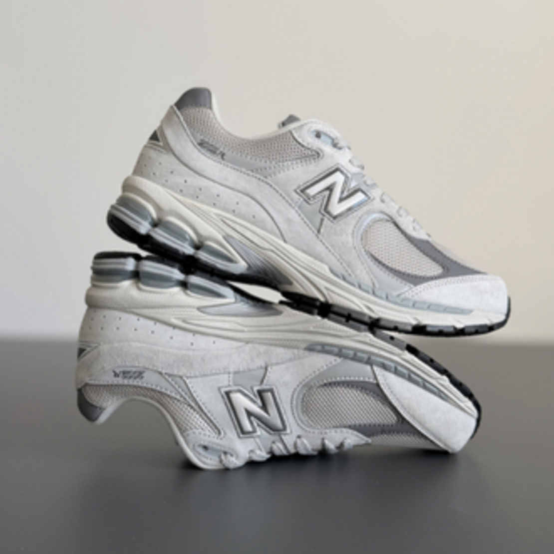 New Balance 2002r "Grey"
