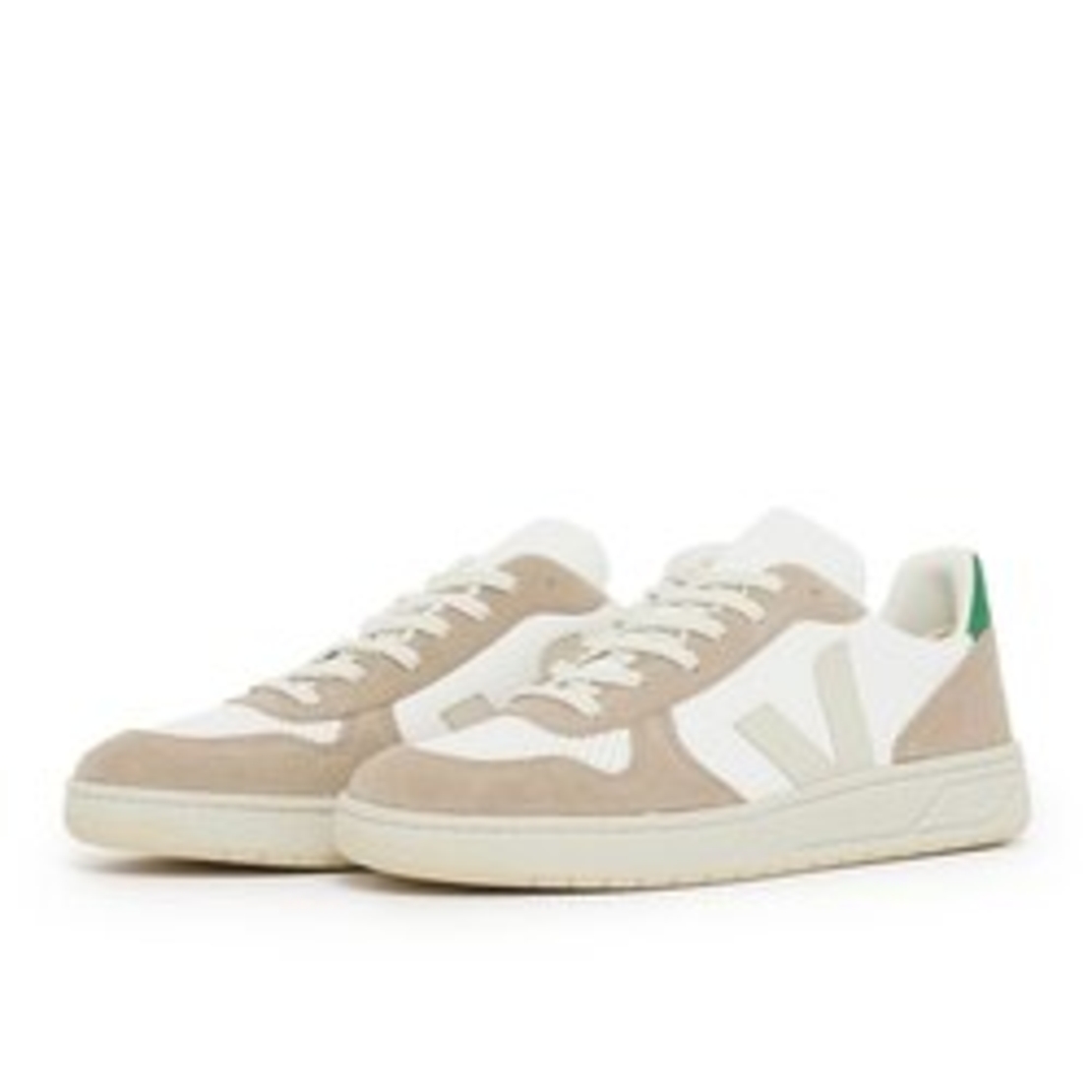 Veja Extra White Sahara Emeraude