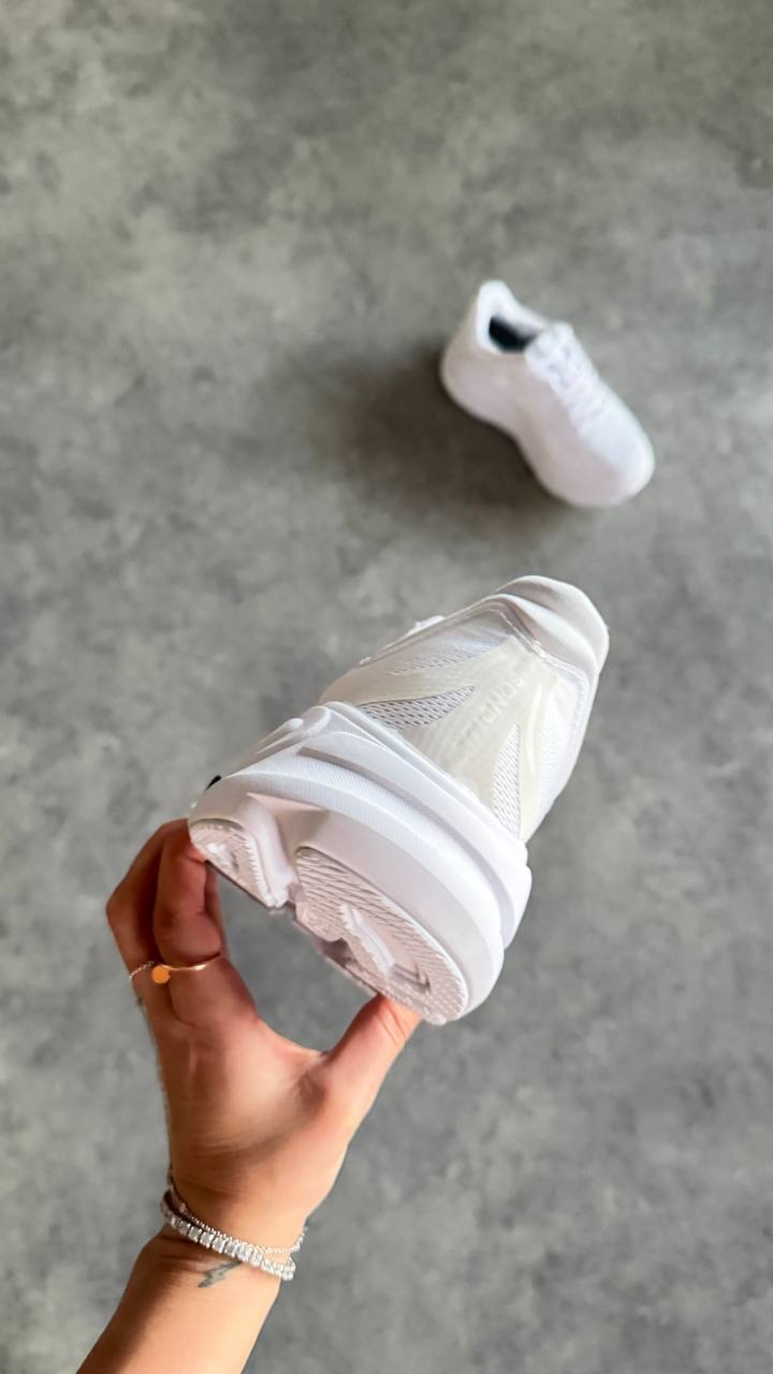 Hoka Bondi “Triple White”