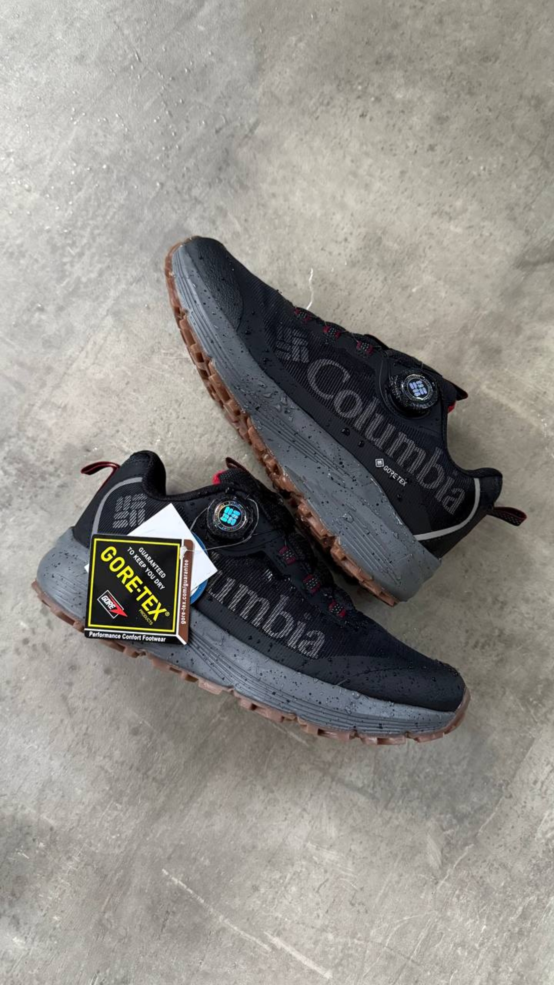 Columbia “BLACK GREY” GORETEX WATERPROOF