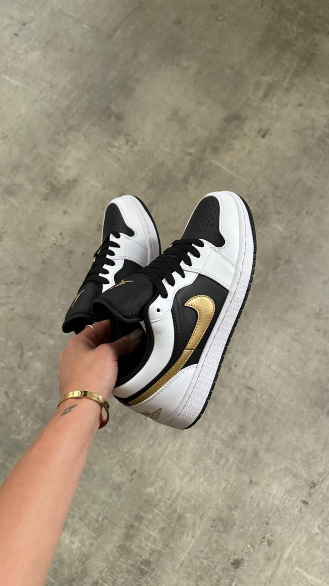 Air Jordan 1 Low “Gold Swoosh”
