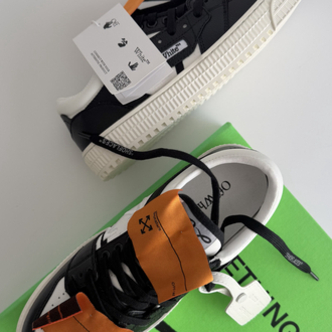Off White Men “Premium”