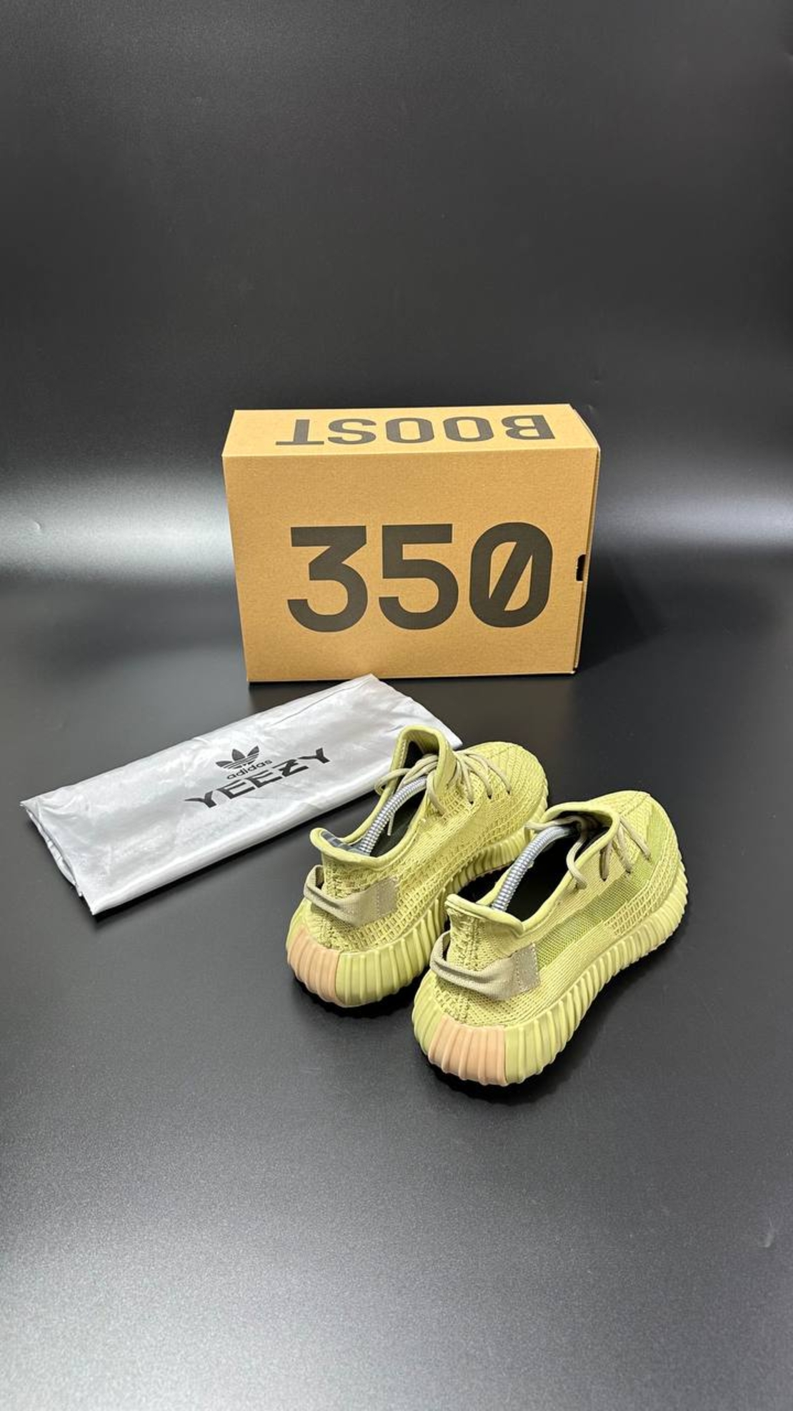 Adidas Yeezy Boost 350 V2 
