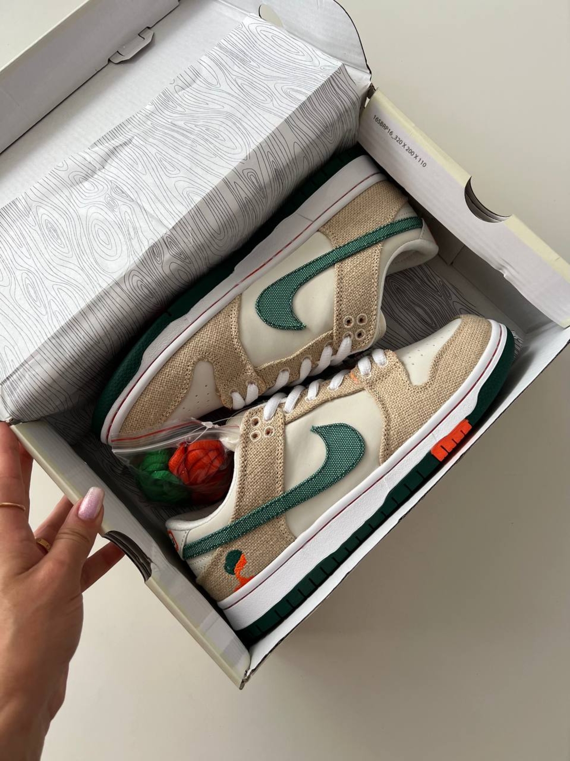 Dunk Low x Jarritos SB