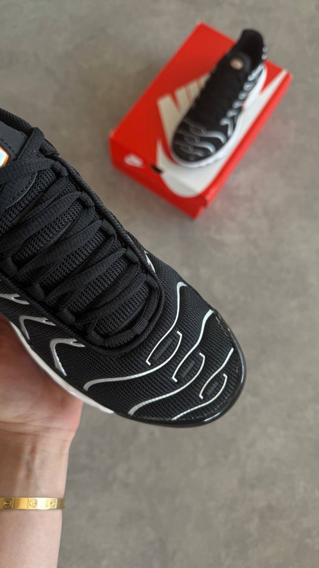 Nike Air Max Plus “Black / Dark Grey / Hyper Crimson”
