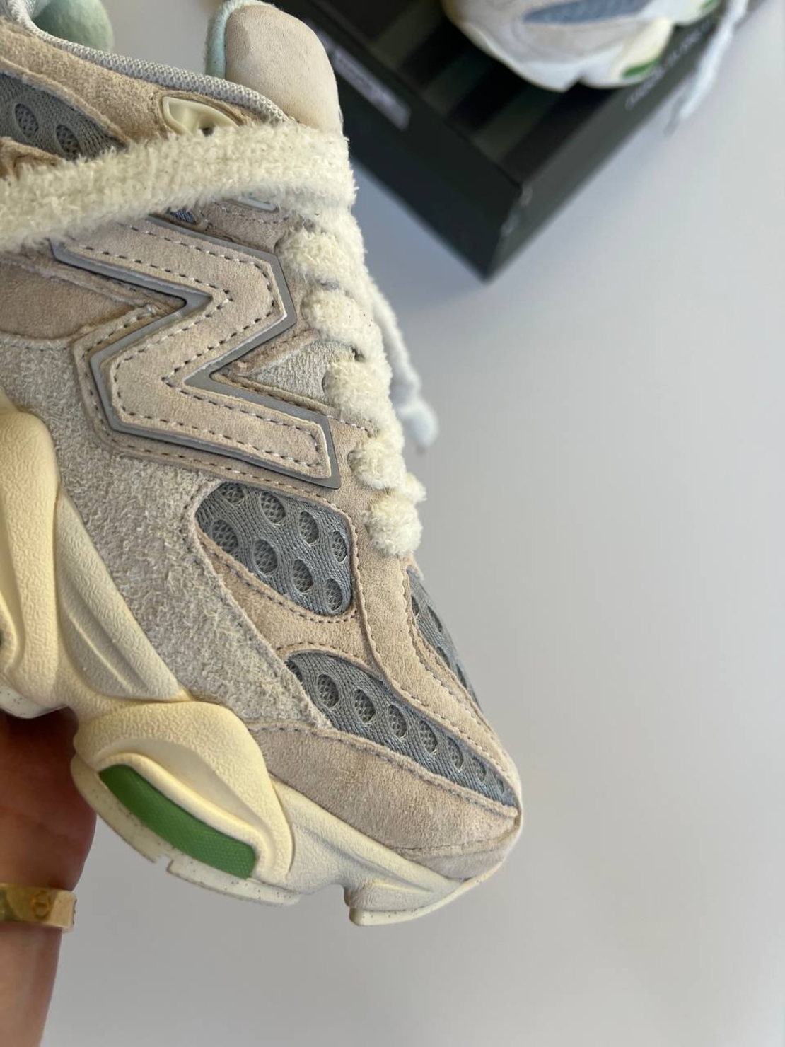 „NEW BALANCE 9060 × BRICKS & WOOD“