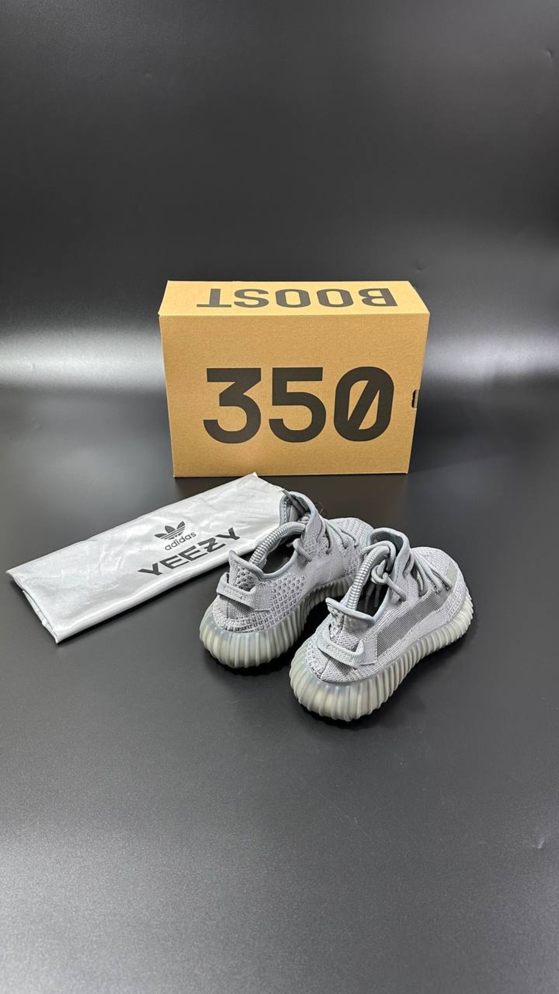 Adidas Yeezy Boost 350 V2 