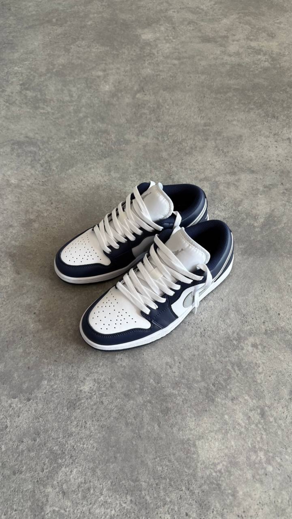 Air Jordan 1 Low “Midnight Navy”