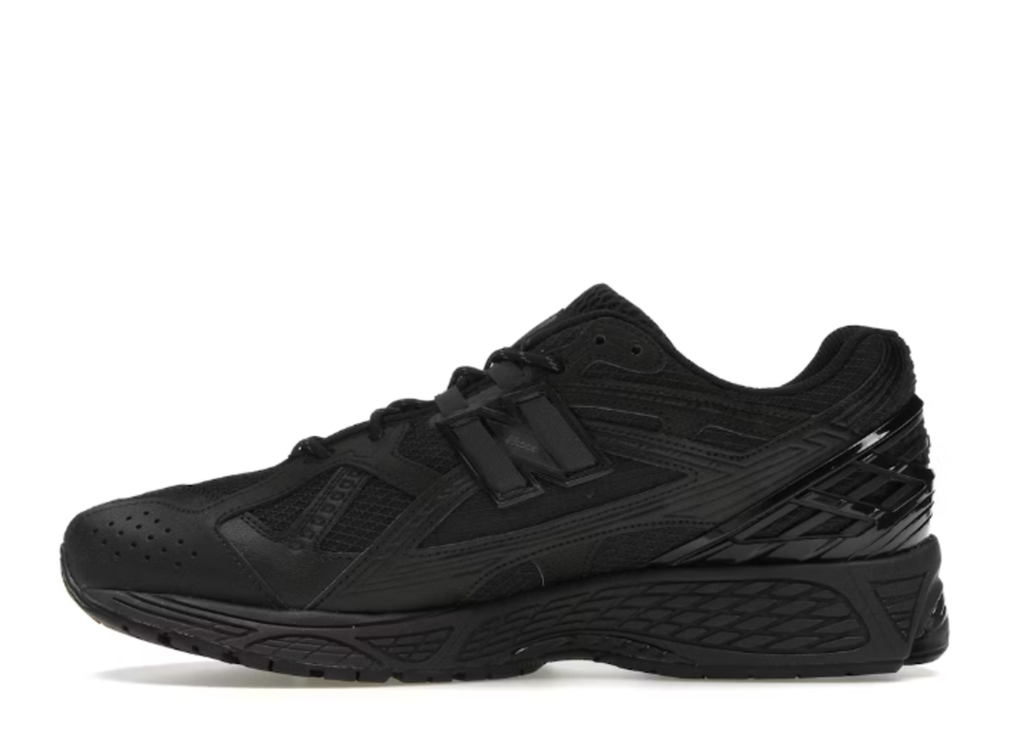 New Balance 1906U Triple Black
