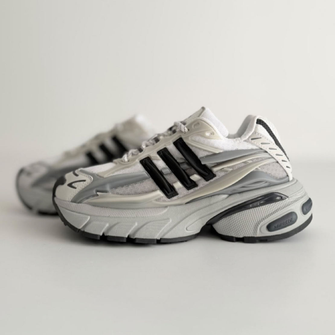 Pharrell Williams x adidas Adistar Jellyfish 