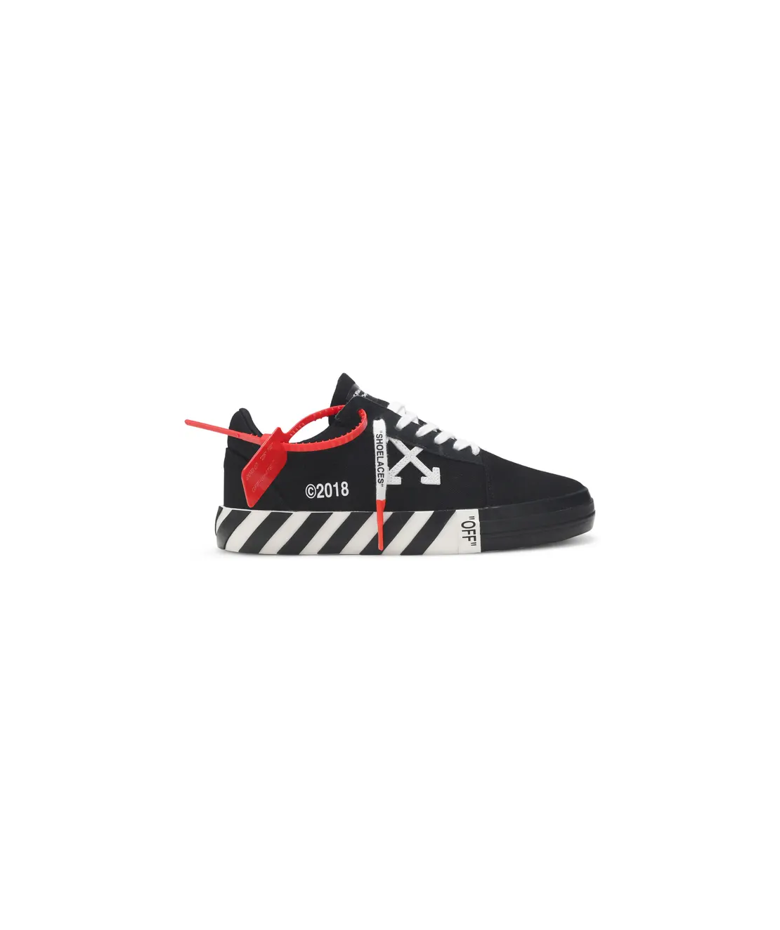 Off-White  Canvas Low-Top “Black”