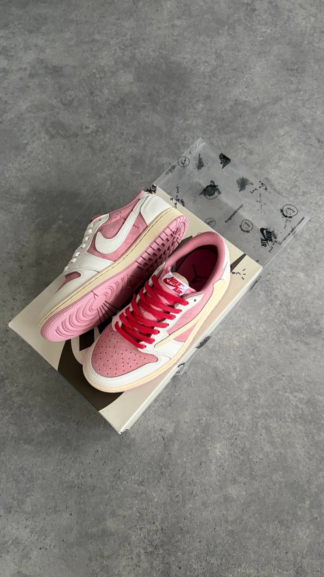 TRAVIS SCOTT X AIR JORDAN 1 AJ1 LOW - SHY PINK