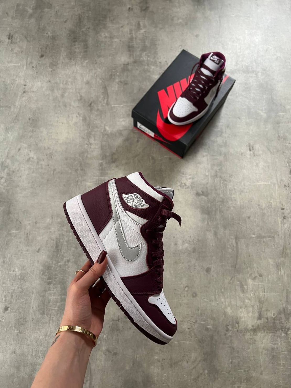 Air Jordan 1 OG BORDEAUX