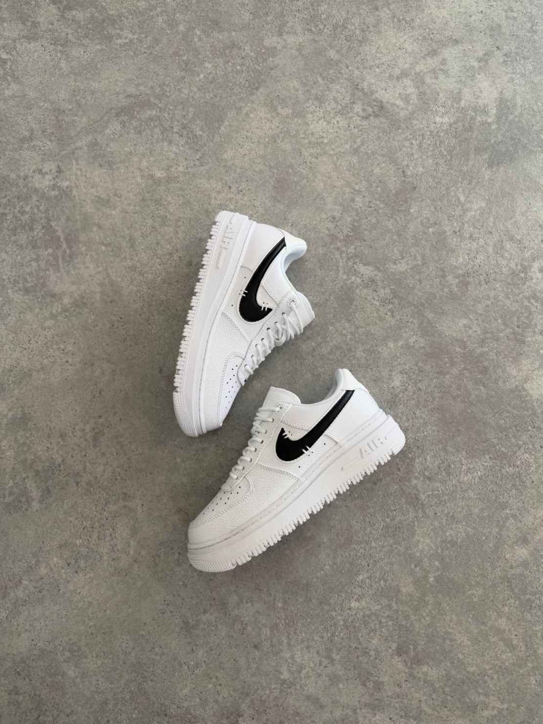 Air Force 1 luxe “White & Black”