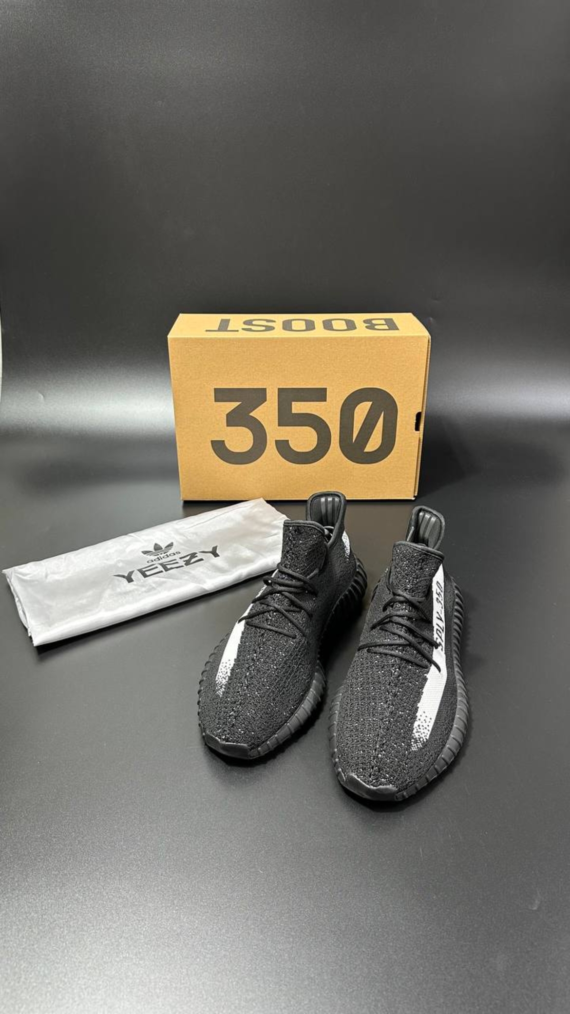 Adidas Yeezy Boost 350 V2 