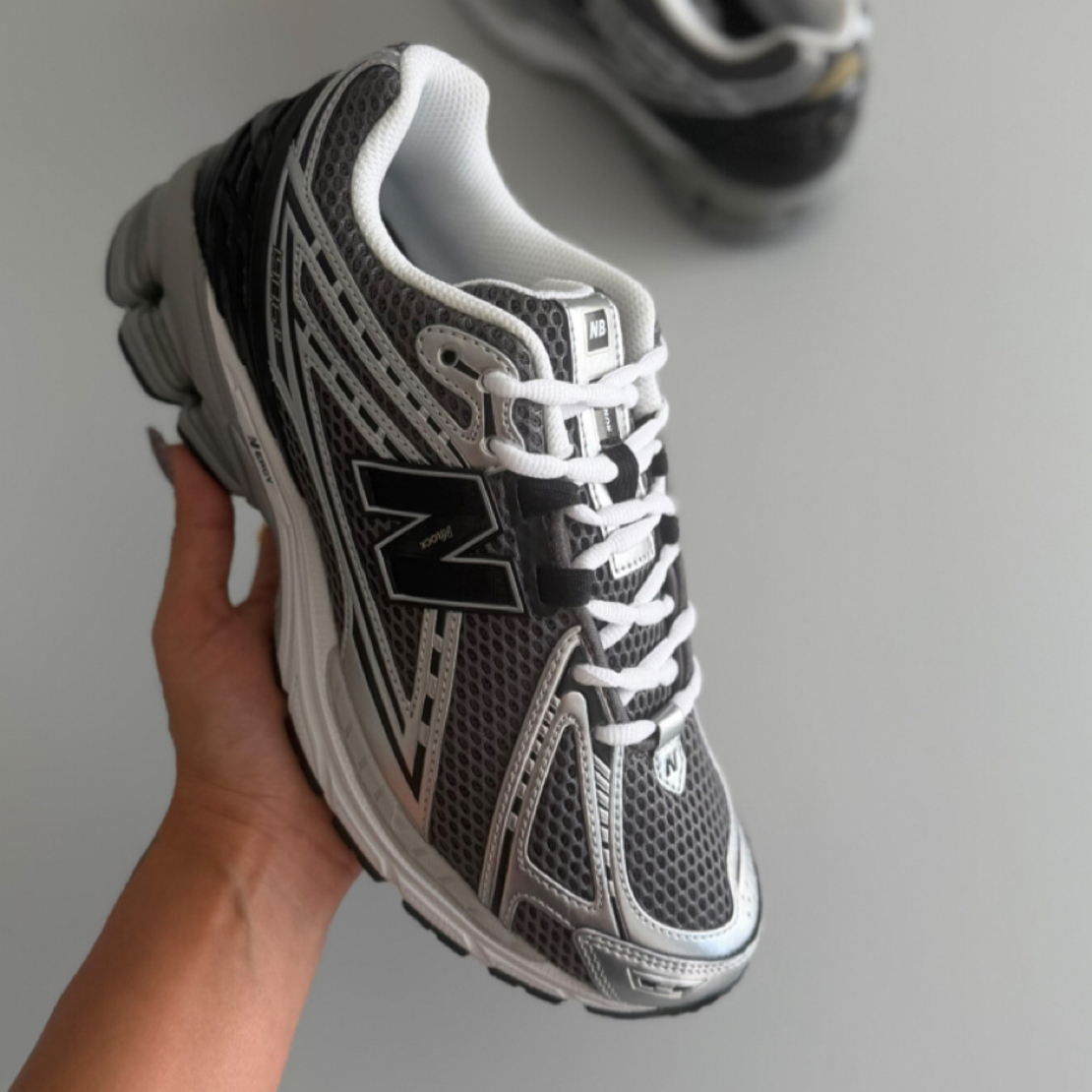 New Balance 1906R Silver Metallic