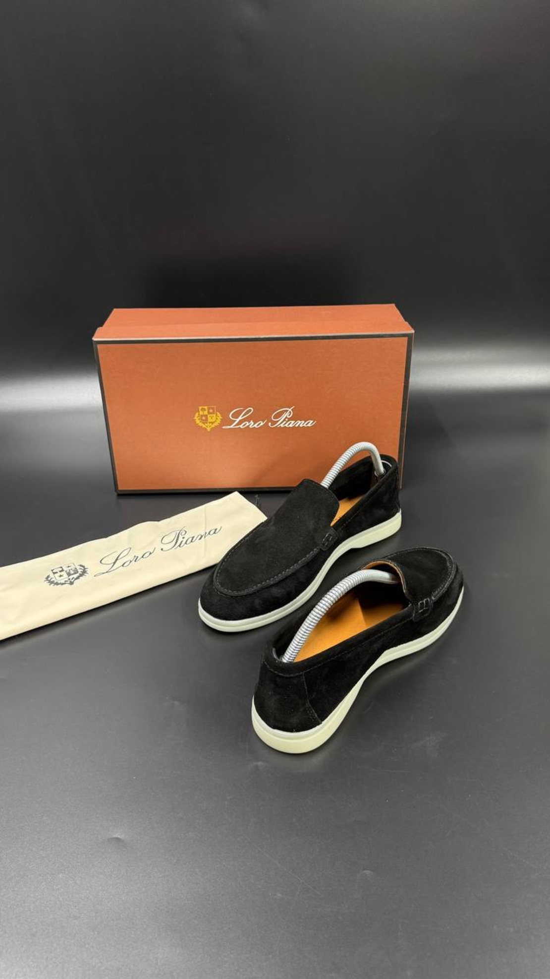Loro Piana 2
