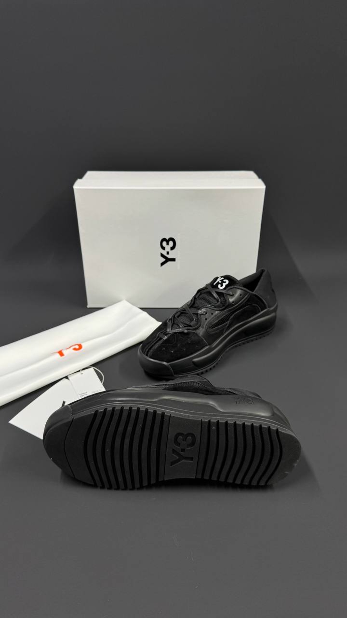 Y-3 / 3