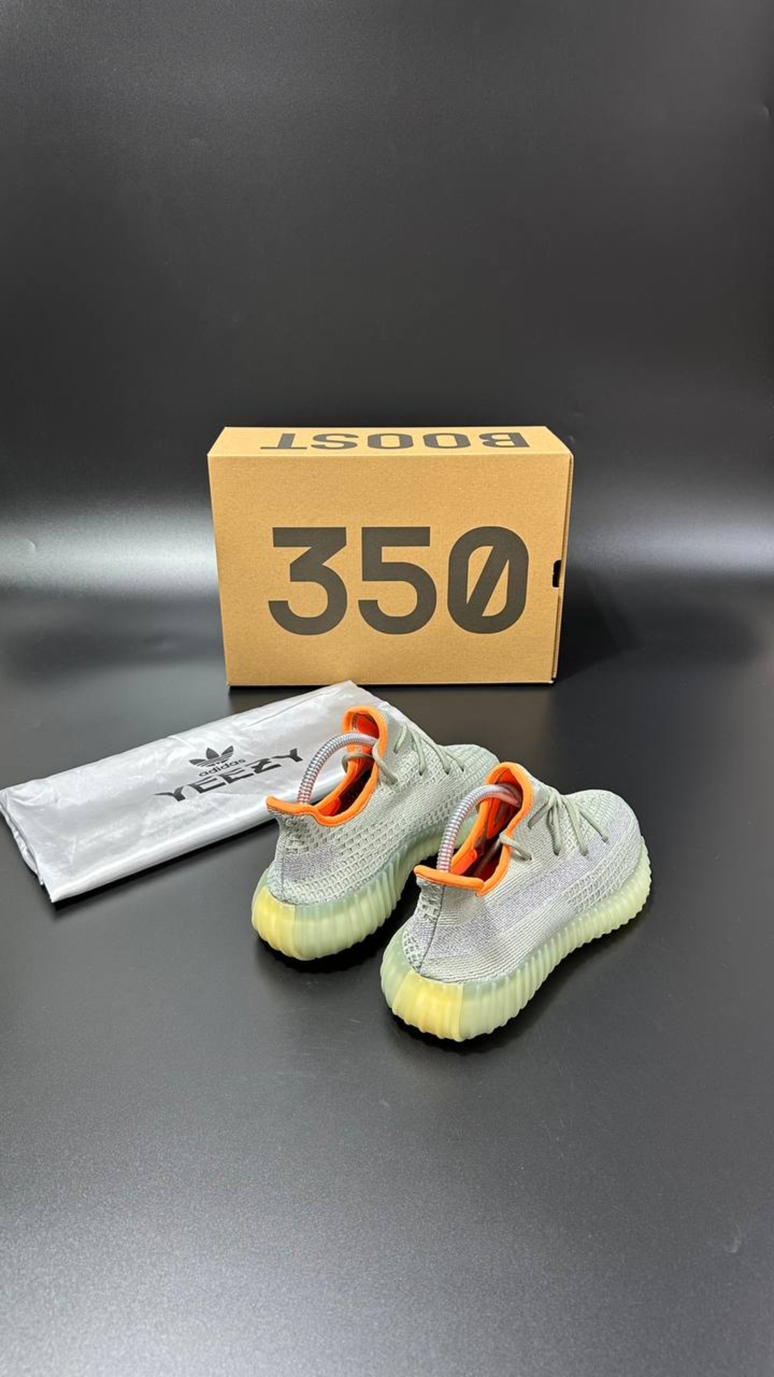 Adidas Yeezy Boost 350 V2 