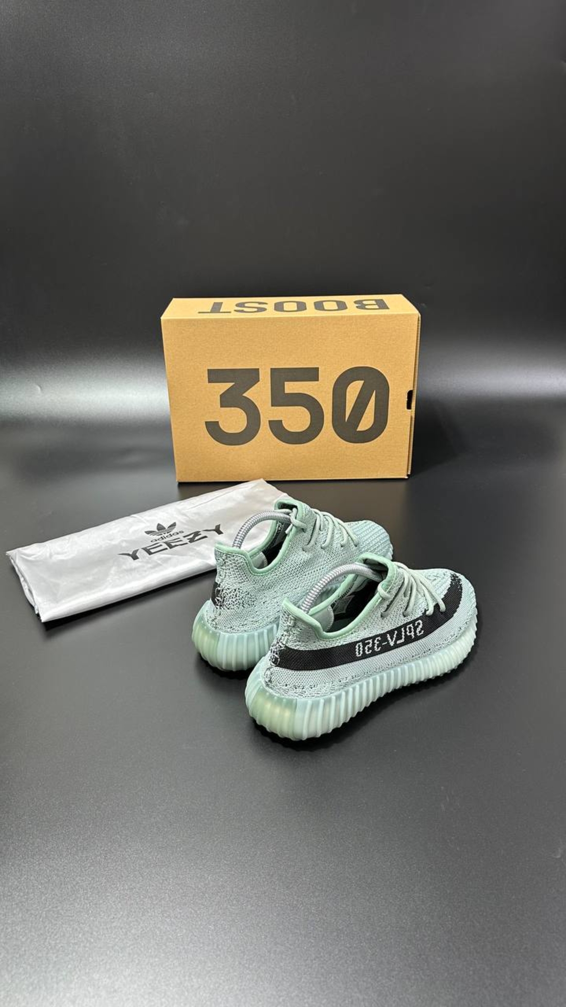Adidas Yeezy Boost 350 V2 