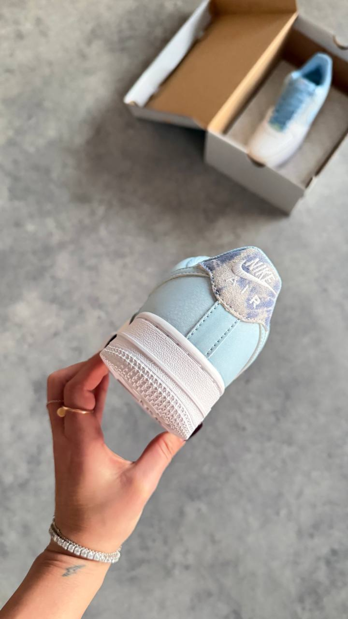 Nike Air Force 1 '07 LV8 “Psychic Blue”