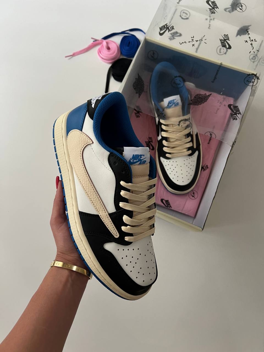 Travis Scott x Fragment x Air Jordan 1 Low