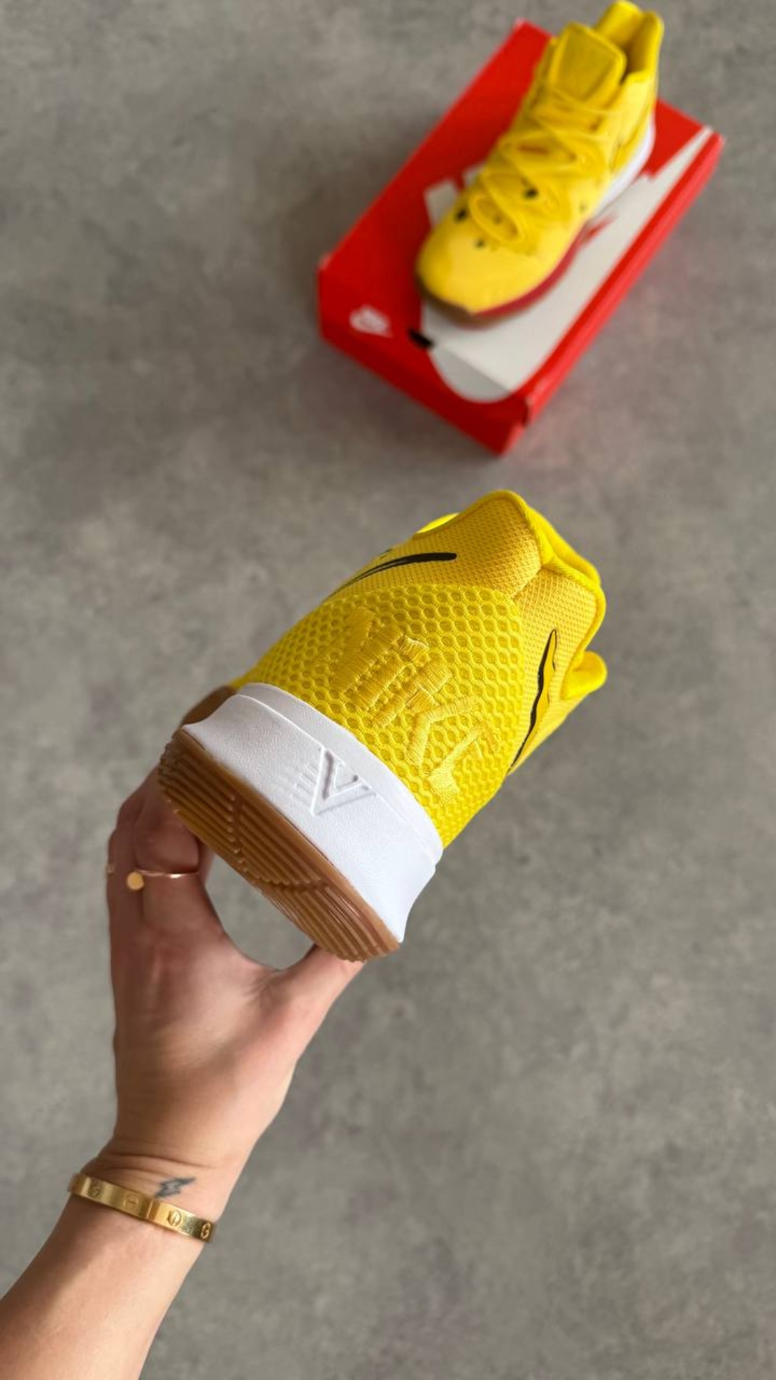 Nike Kyrie 5 “SpongeBob / LIMITED EDITION