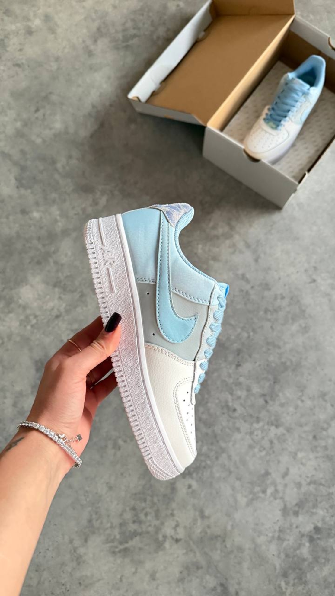 Nike Air Force 1 '07 LV8 “Psychic Blue”