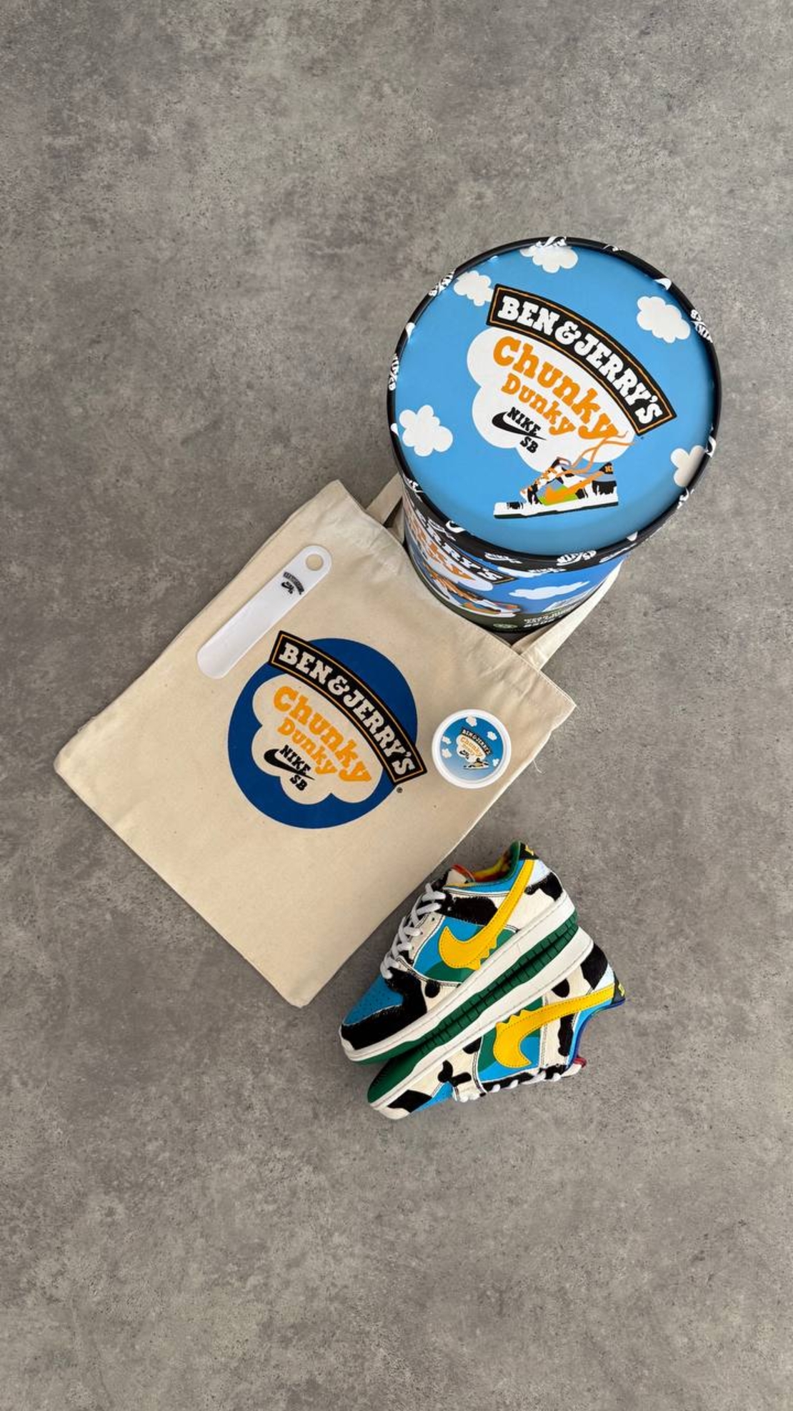 Nike SB Dunk Low Ben & Jerry’s “Chunky Dunky” (Full Box Set)