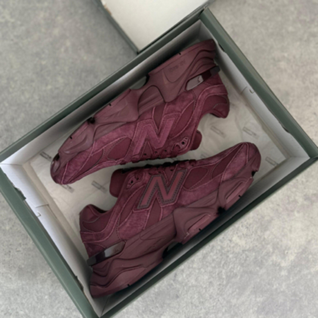 New Balance 9060 