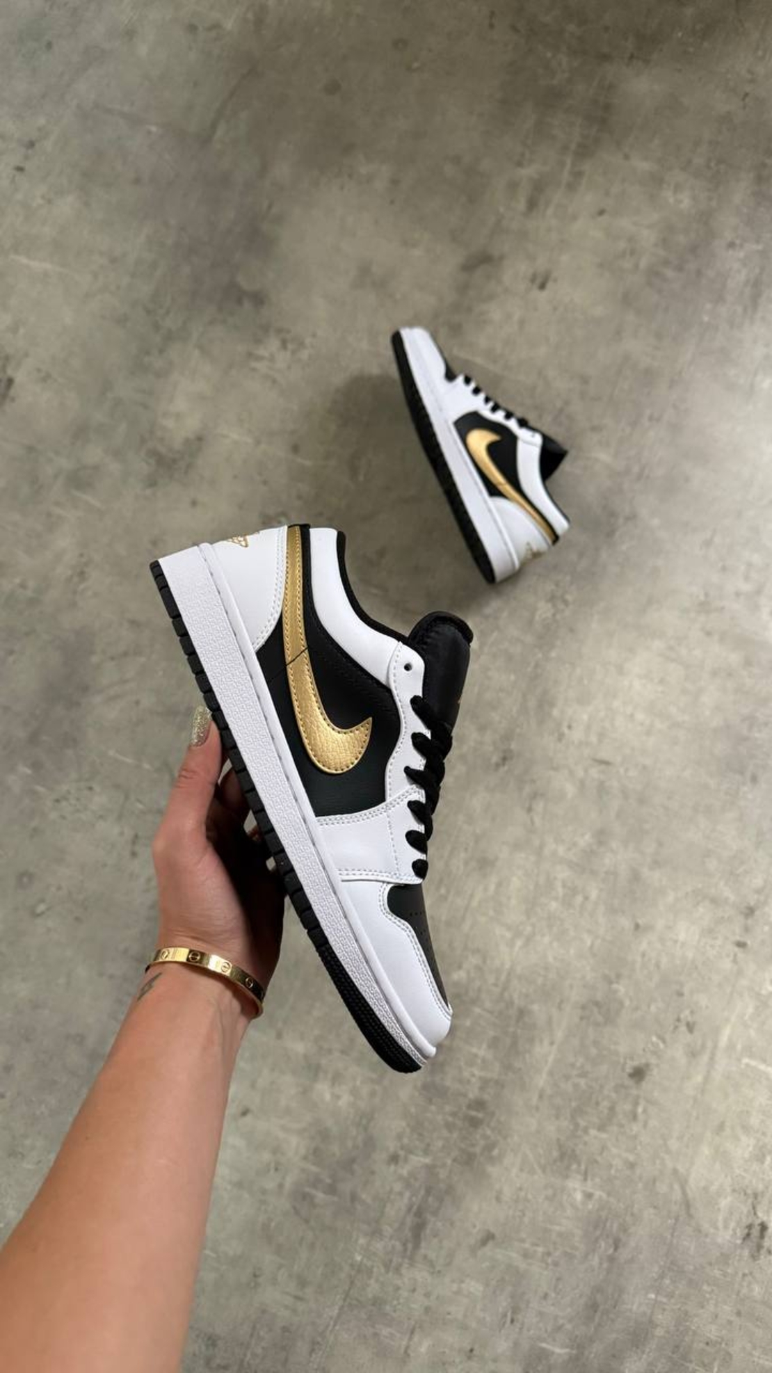 Air Jordan 1 Low “Gold Swoosh”
