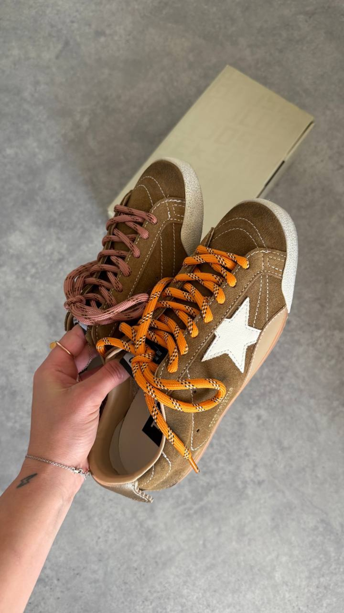 Golden Goose Ball Star Suede – Brown / White Star