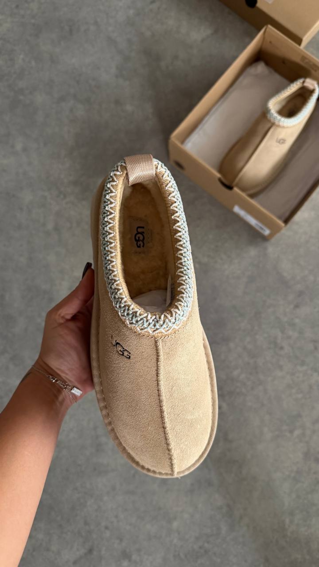 UGG Tazz Slipper 