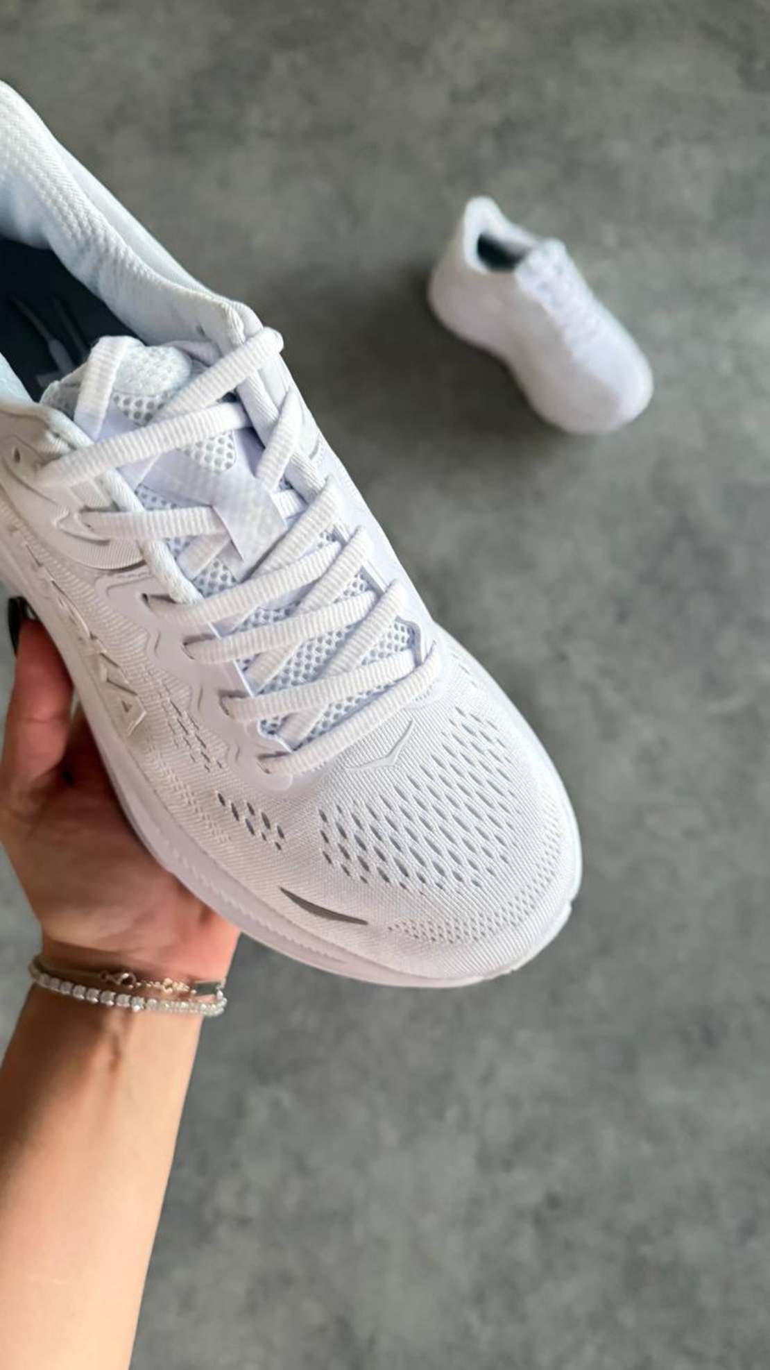 Hoka Bondi “Triple White”