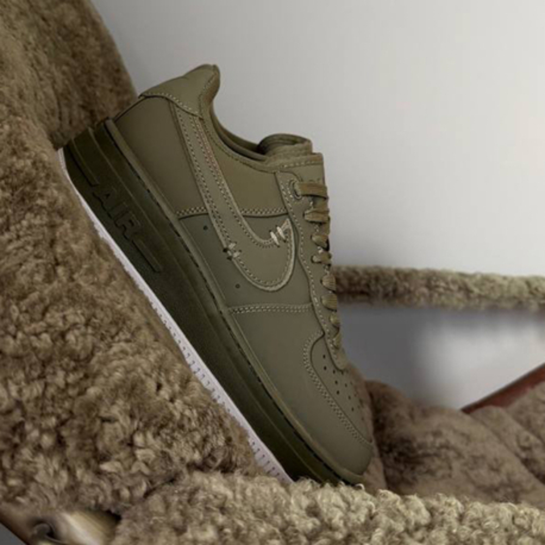 Air Force 1 Luxe “CAMO GREEN”